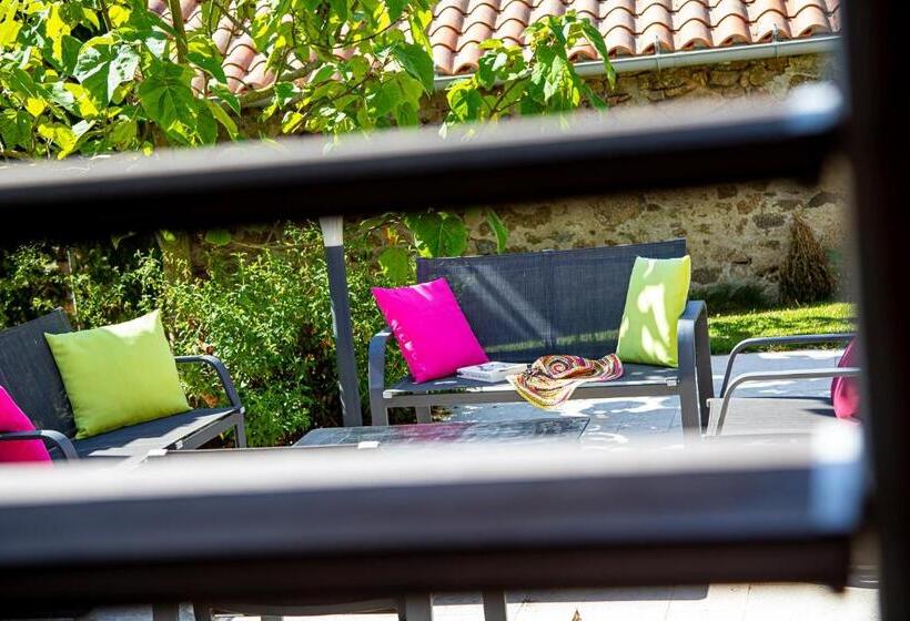 住宿加早餐  Le Mas Des Roches Proche Puy Du Fou