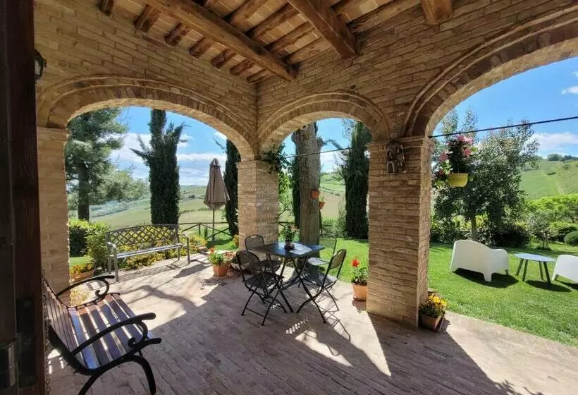 ホテル Agriturismo Fiorano