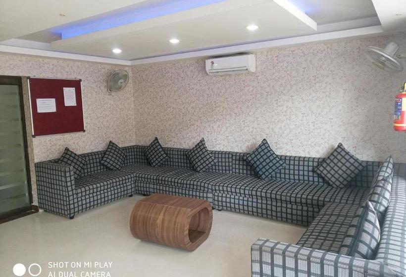 בית מלון כפרי Aj Park Classic