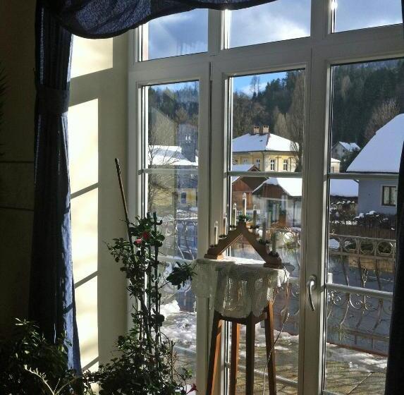 酒店 Gasthof Zum Niederhaus Familie Perthold