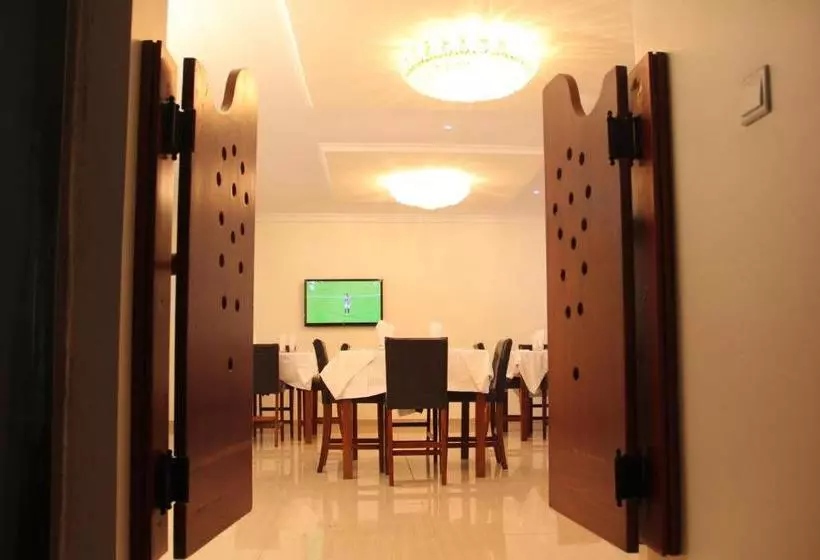 هتل Prenox  And Suites