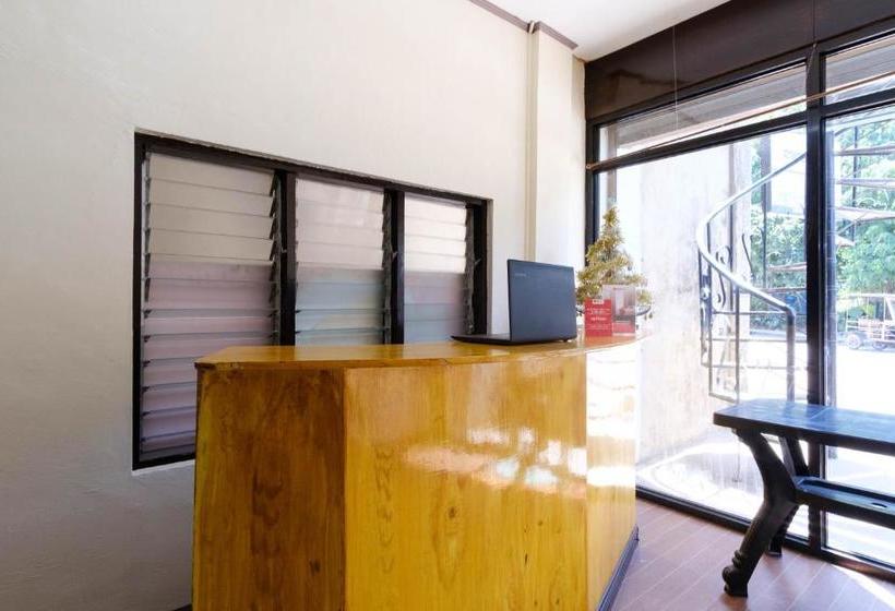 בית מלון כפרי Reddoorz @ Poblacion 6 Coron