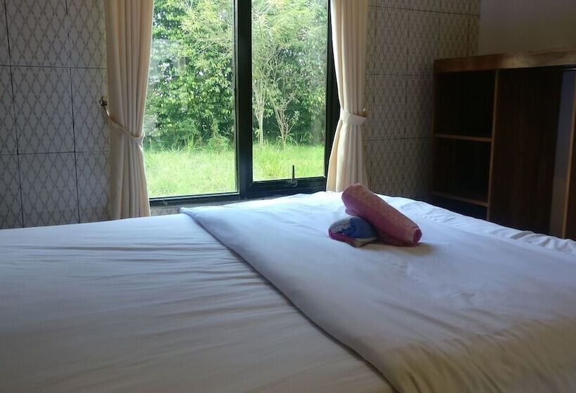 בית מלון כפרי Wisma Putra Jaya