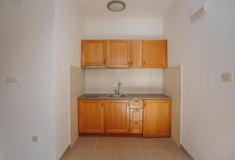 پانسیون Eco Winery Lipovac Apartments