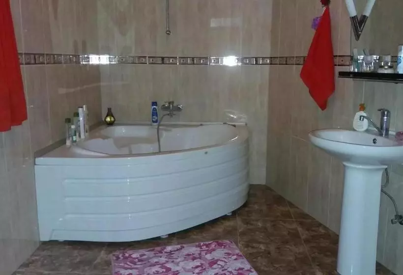 پانسیون Guest House Kartvelishvili
