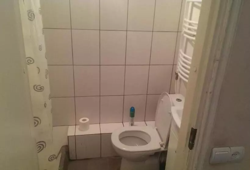 پانسیون Jurgis Guest House