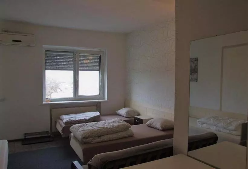 پانسیون Jurgis Guest House