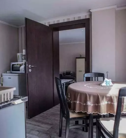 ペンション Meszaros Apartman