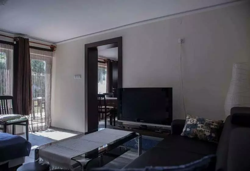 ペンション Meszaros Apartman