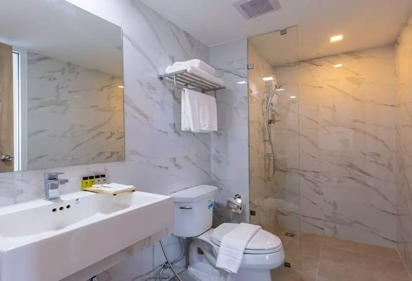 هتل B2 Rayong Boutique And Budget