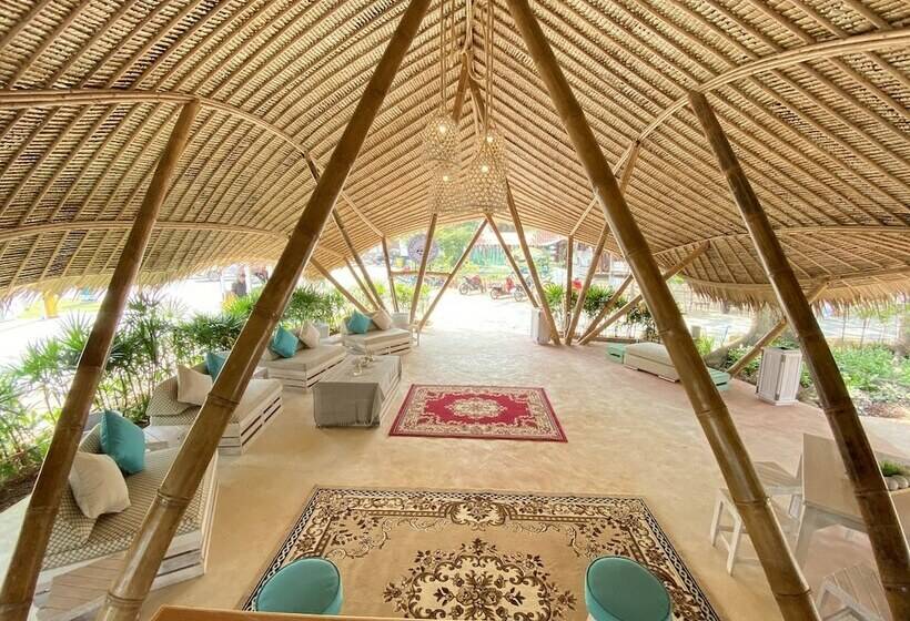 Hotel Beach House Camp