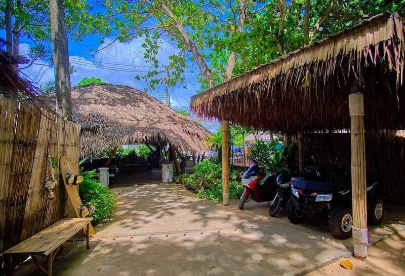 Hotel Beach House Camp