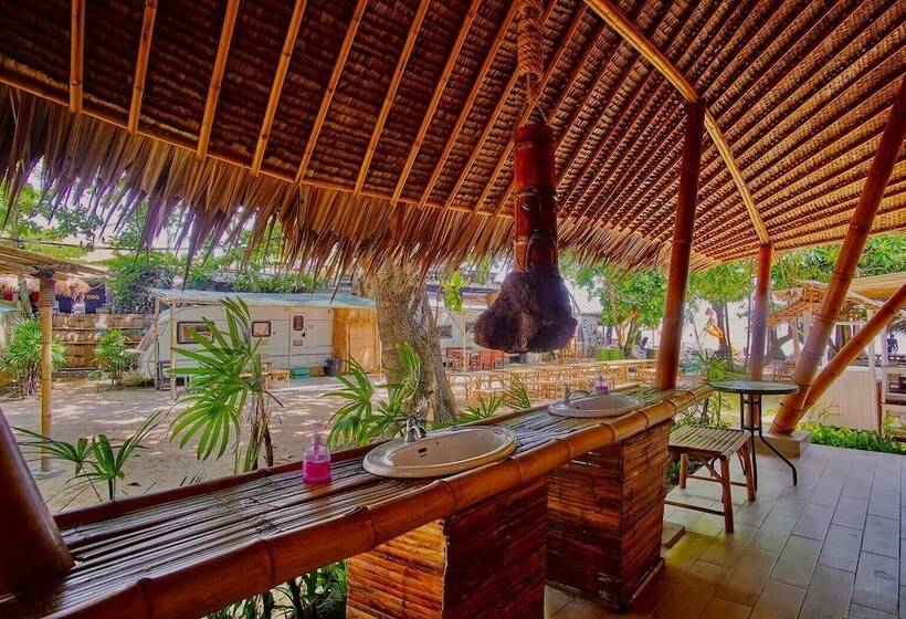 Hotel Beach House Camp