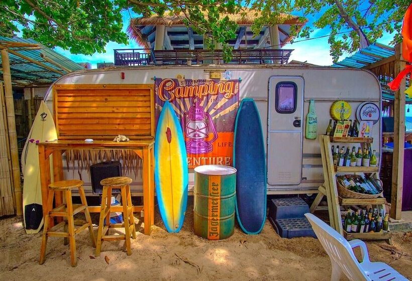 Hotel Beach House Camp