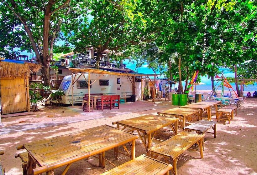 Hotel Beach House Camp