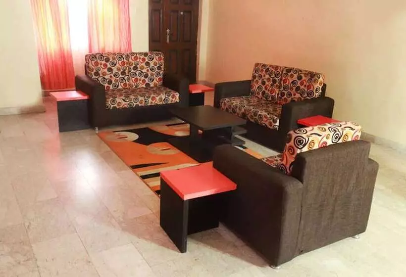 Carleton Hotel & Suites