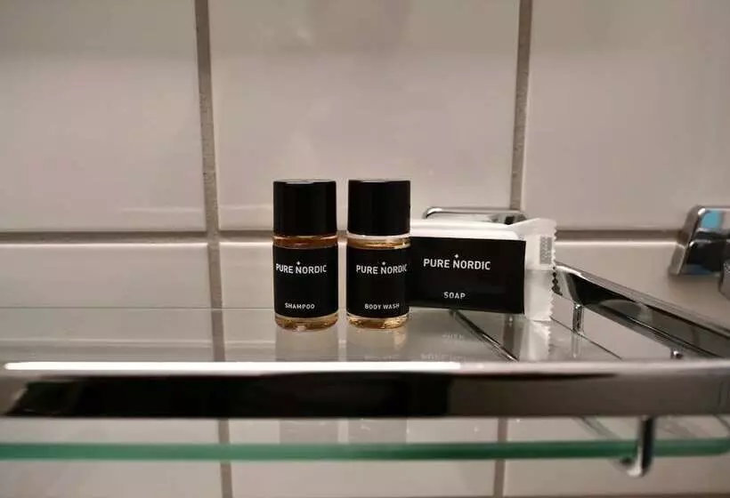 هتل Sulisartut Højskoliat