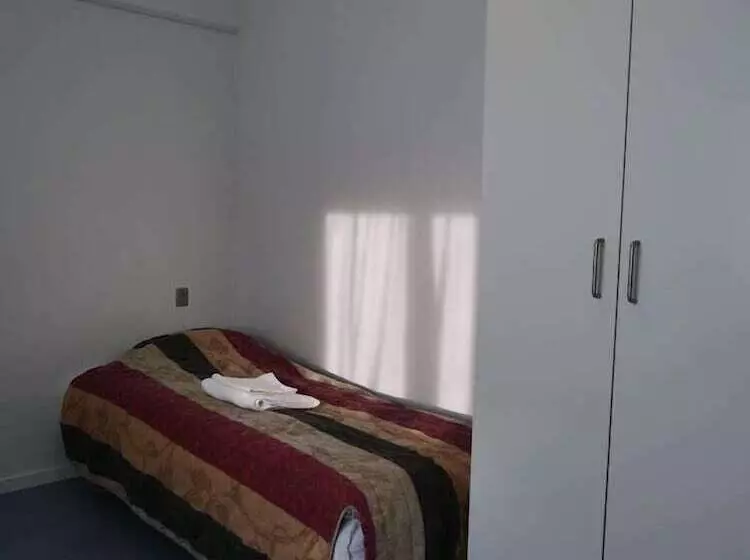 هتل Sulisartut Højskoliat