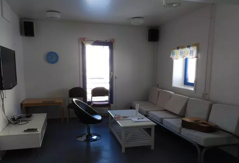 هتل Sulisartut Højskoliat
