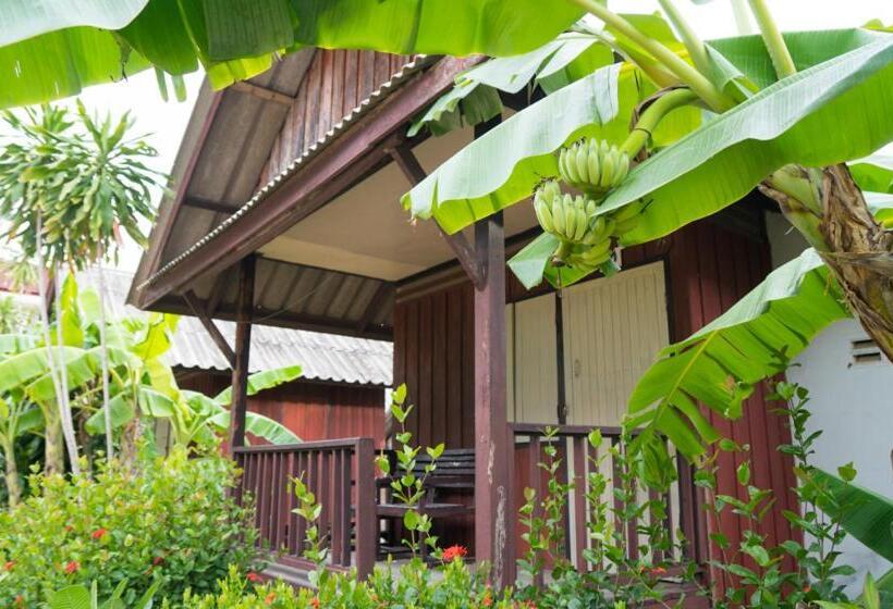 Hotel Weekender Bungalow