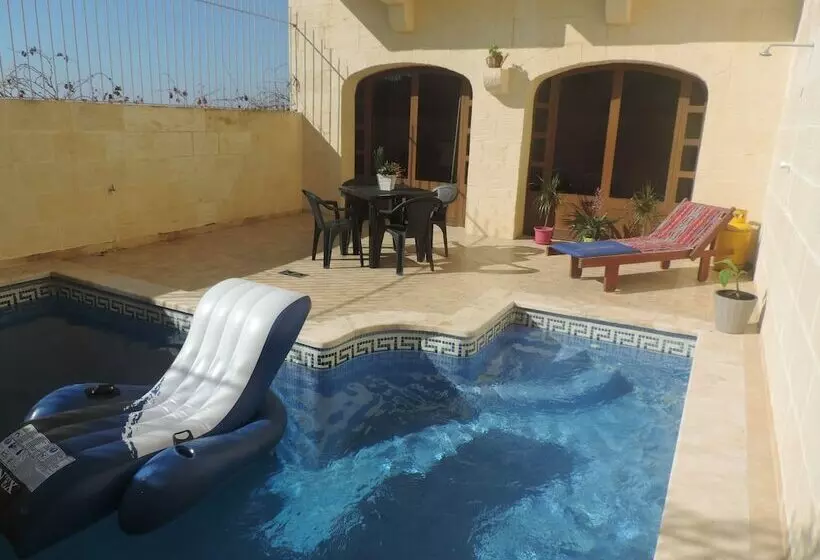 پانسیون Gozo Holiday House