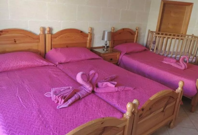 پانسیون Gozo Holiday House