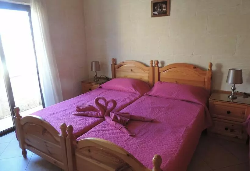 پانسیون Gozo Holiday House