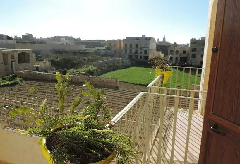 پانسیون Gozo Holiday House