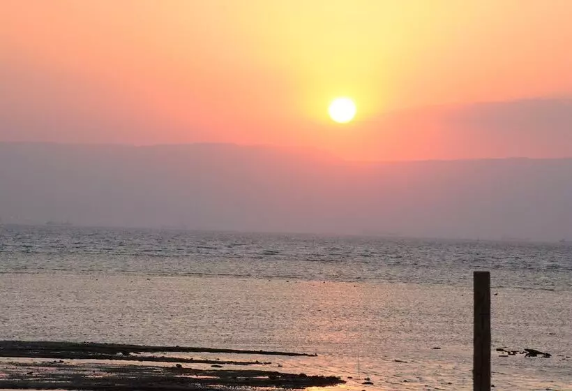 هتل Mousa Coast