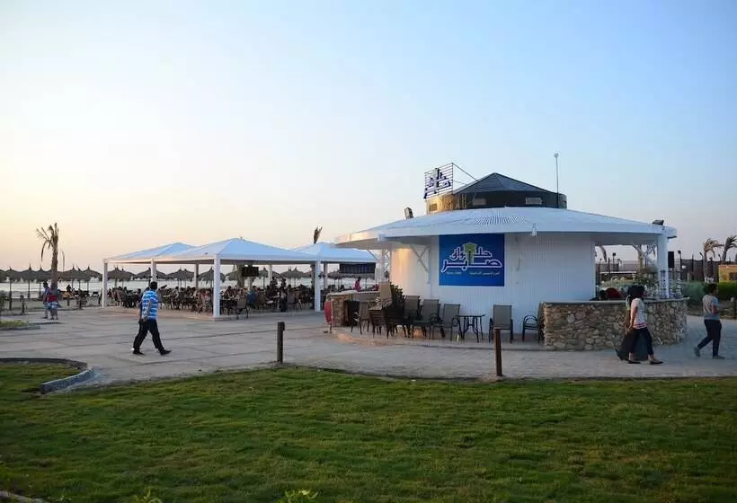 هتل Mousa Coast