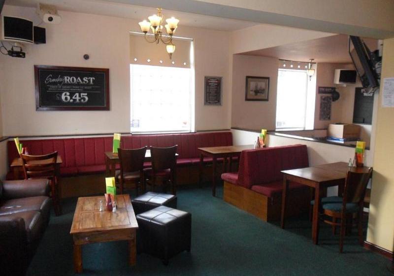 Main Top Hotel By Oyo Rooms