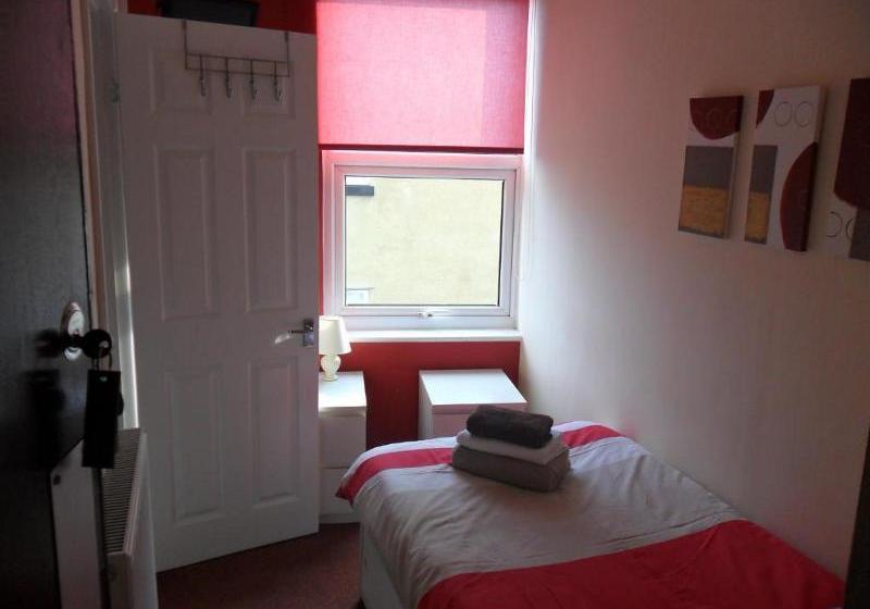 Main Top Hotel By Oyo Rooms