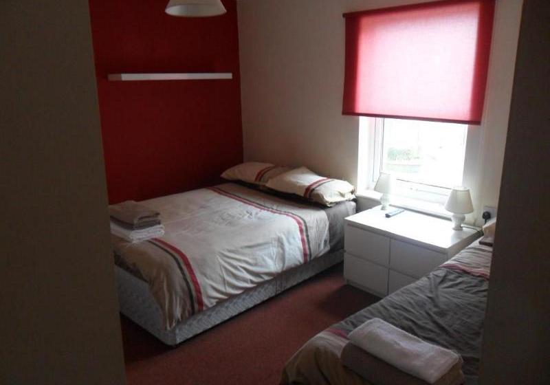 Main Top Hotel By Oyo Rooms