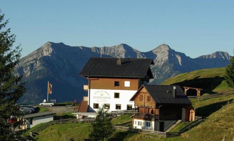 Almhotel Fichtenheim