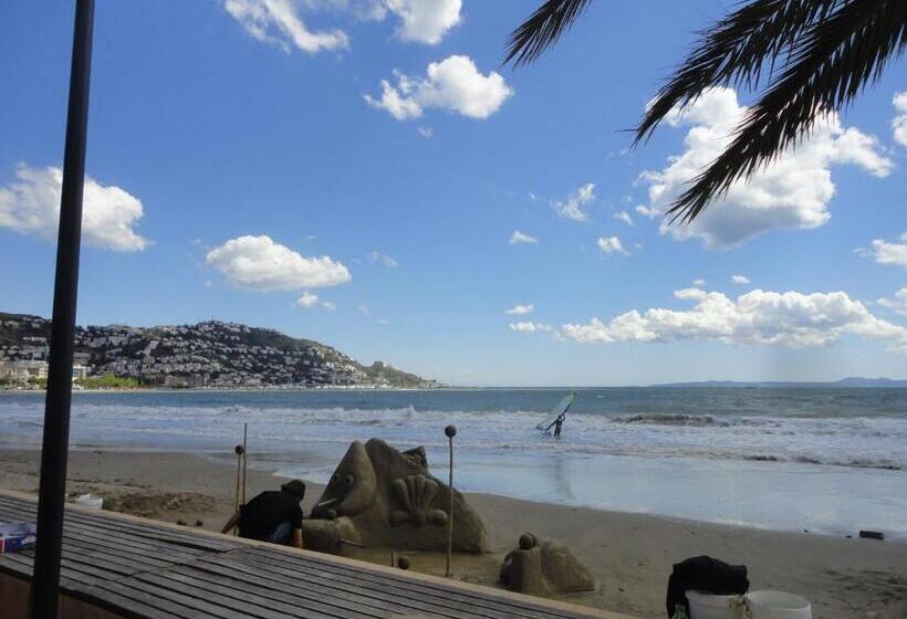 Aparthotel Els Molins