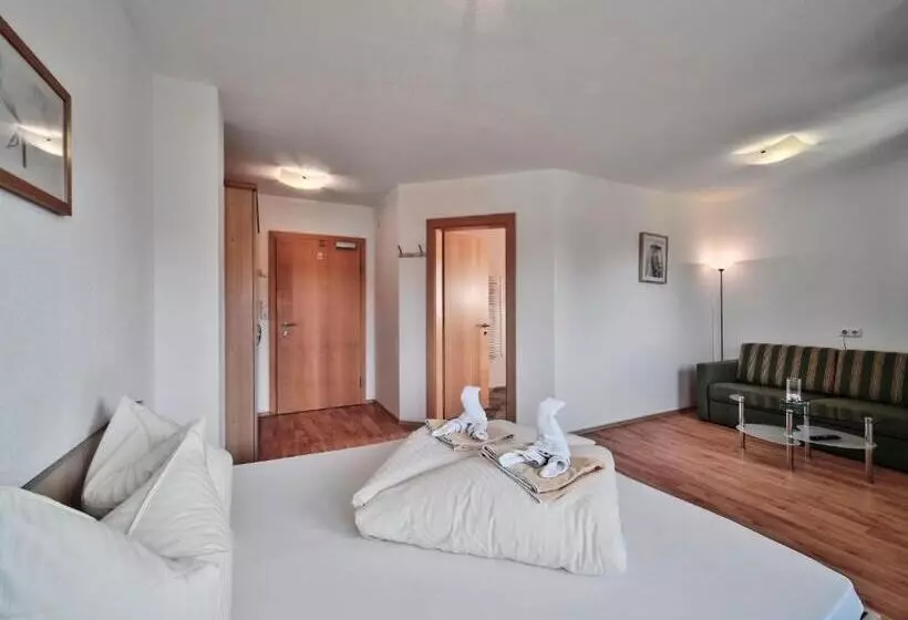 ホテル Berggasthof Bärnstatt