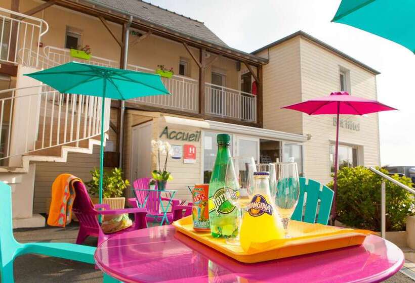Brit Hotel    Aux Hortensias    Lannion Perros Guirec