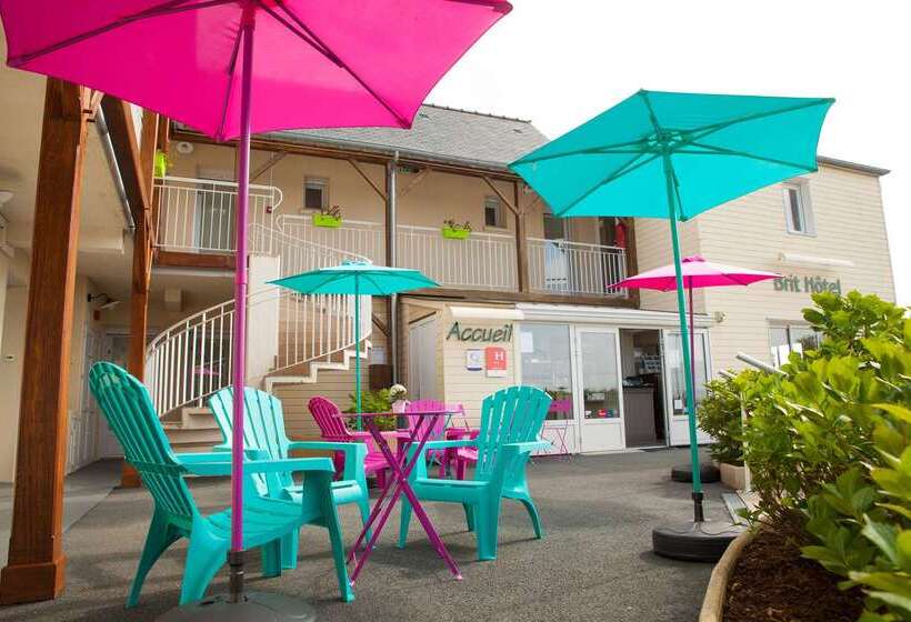 Brit Hotel    Aux Hortensias    Lannion Perros Guirec