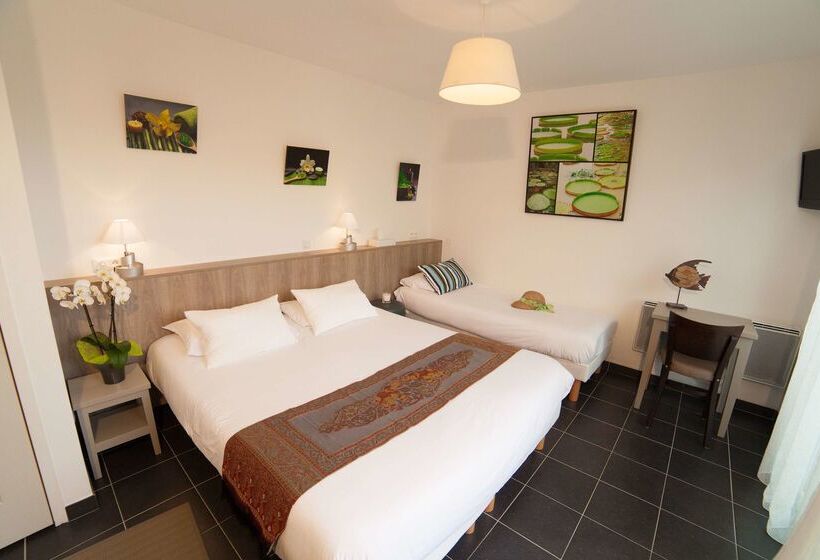 Brit Hotel    Aux Hortensias    Lannion Perros Guirec