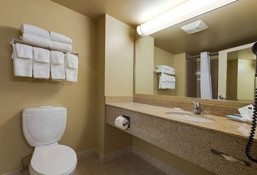 هتل Country Inn & Suites By Radisson, Niagara Falls, On