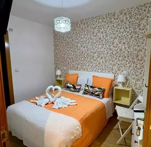 هتل Hostal Flat55madrid