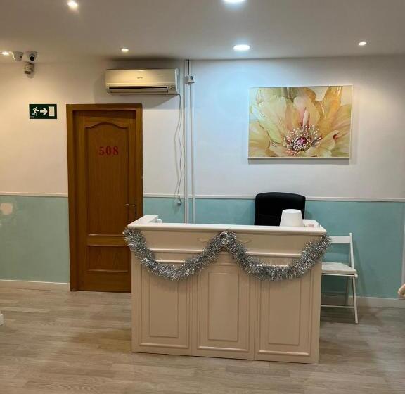 هتل Hostal Flat55madrid