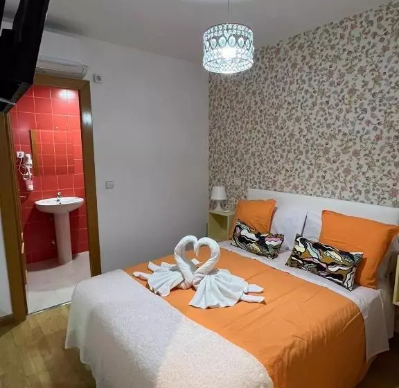 هتل Hostal Flat55madrid