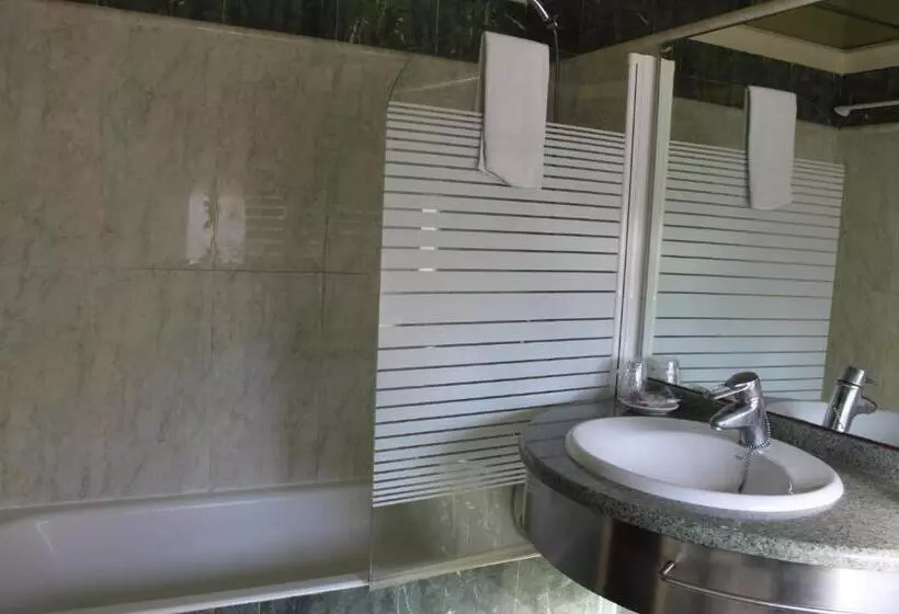 Отель Harrison Etxea