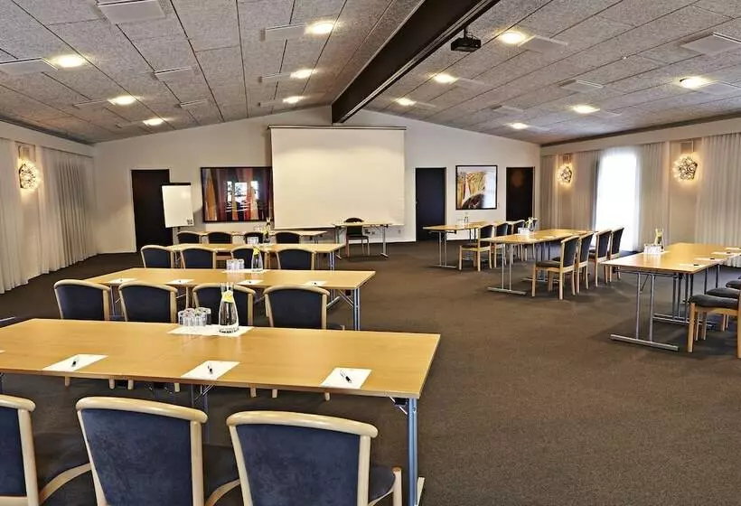 Отель Hedemarken