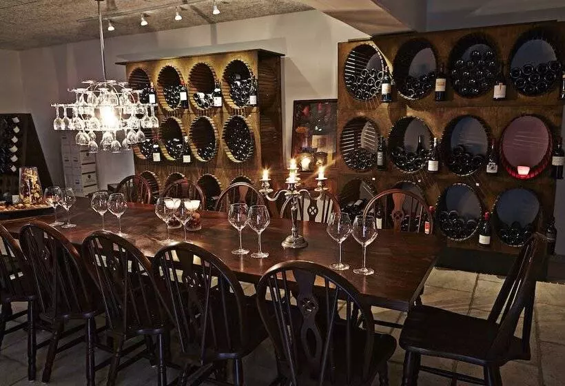 Отель Hedemarken