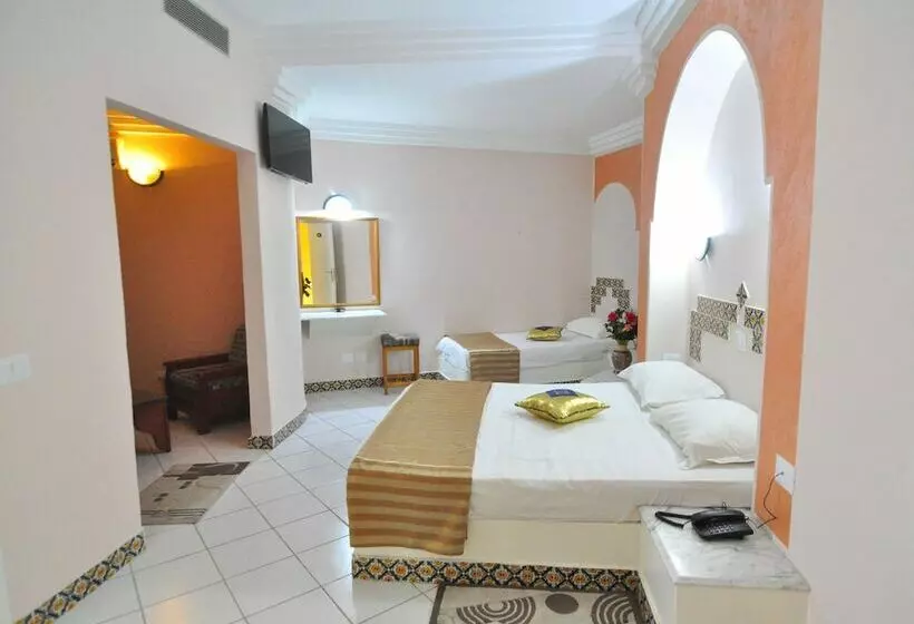 Hotel Hôtel Les Palmes D Or