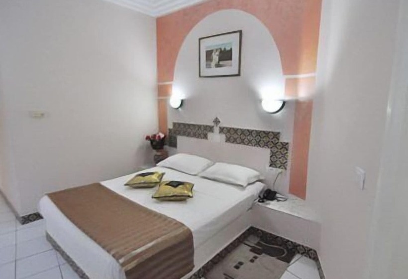 Hotel Hôtel Les Palmes D Or