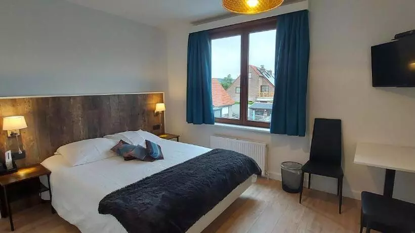 ホテル La Cascada