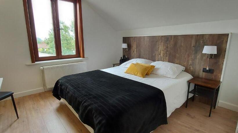 ホテル La Cascada